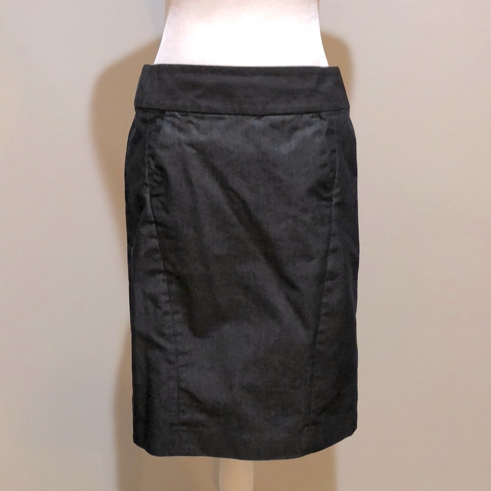 💕LOFT dark denim pencil skirt
